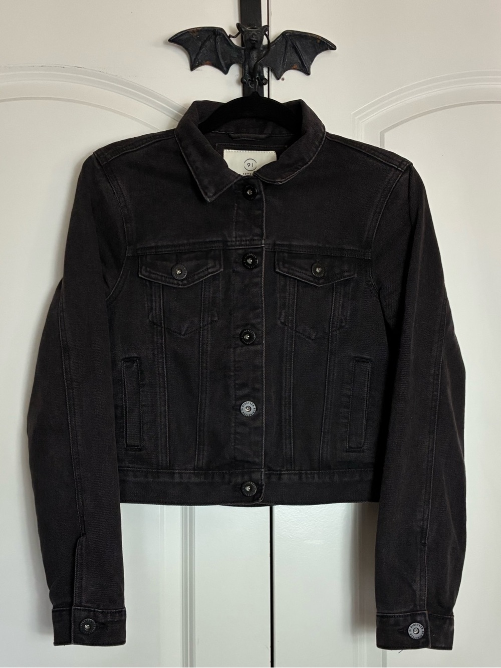 Gothic  Black Denim Jacket Cropped Trucker Working pockets Women’s Size 4